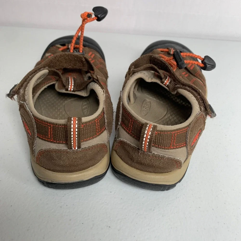 Keen Newport Youth Water/HikingOutdoor Sandals Size 3 READ